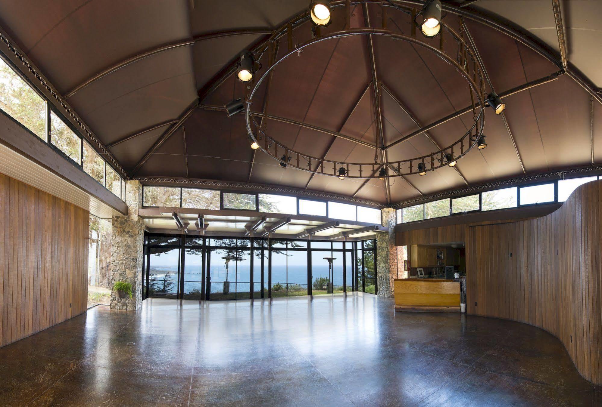 Ragged Point Inn